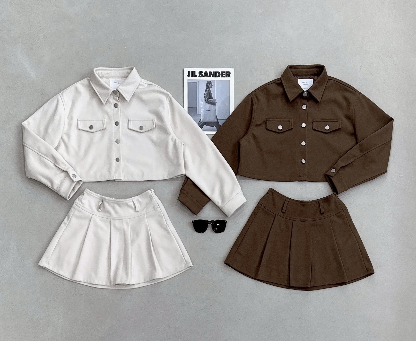 挺料開釦襯+後鬆緊百摺褲裙