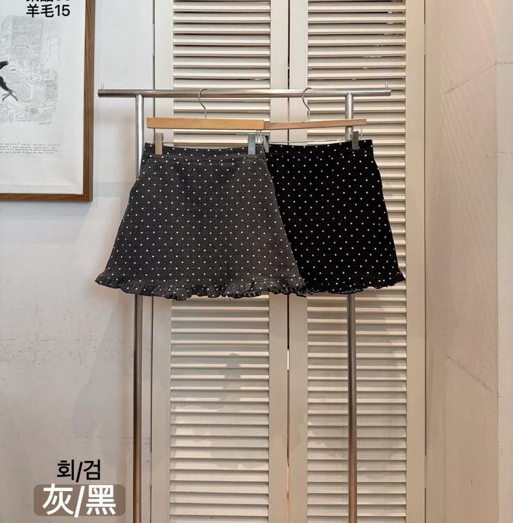 F71 腰26-34 HIP42 長17 $409