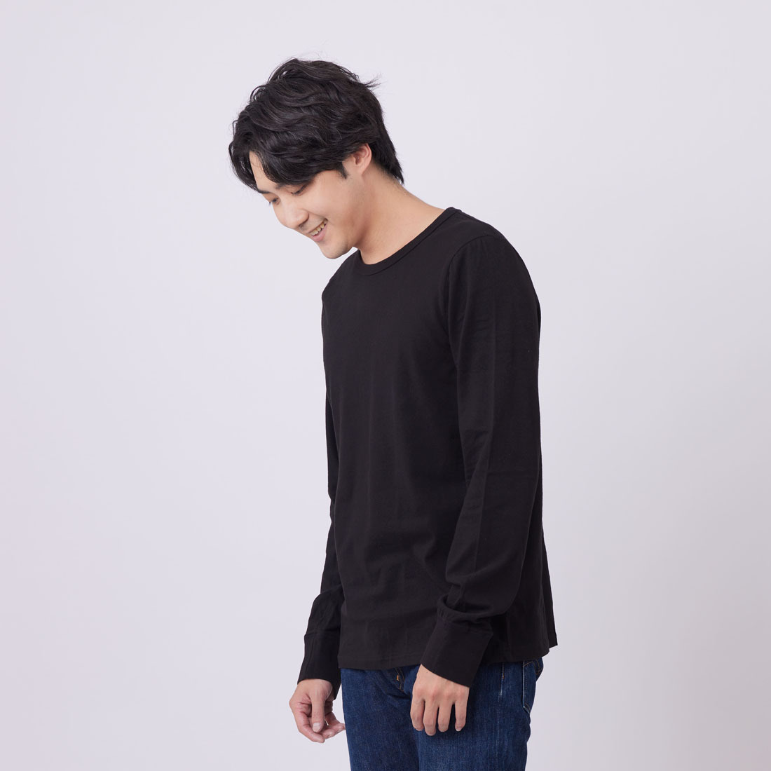 素面 圓領 長袖 蜜桃棉男T  黑