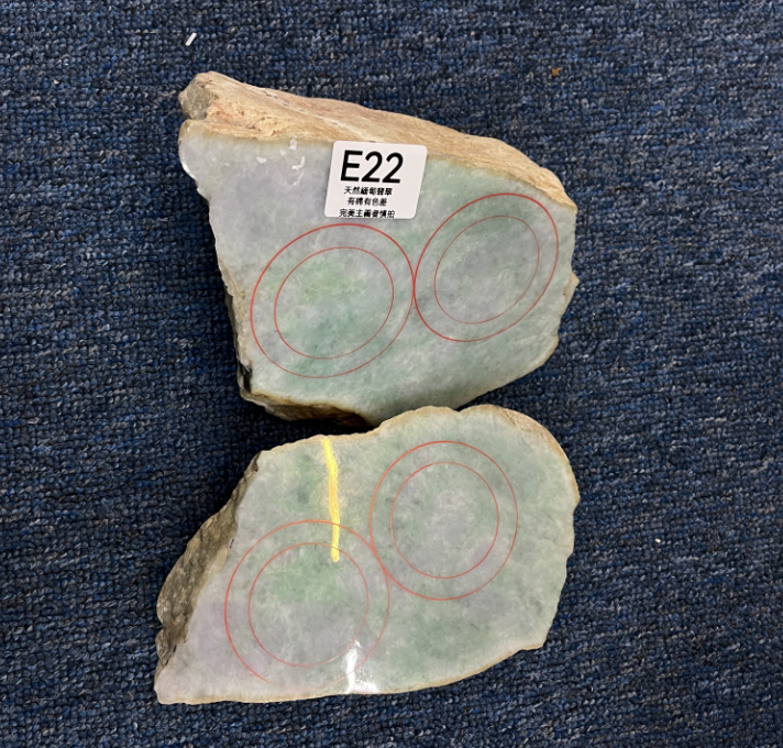 SV001 E22 私人定制翡翠手鐲（送手鐲心拉光,送一件佛公）