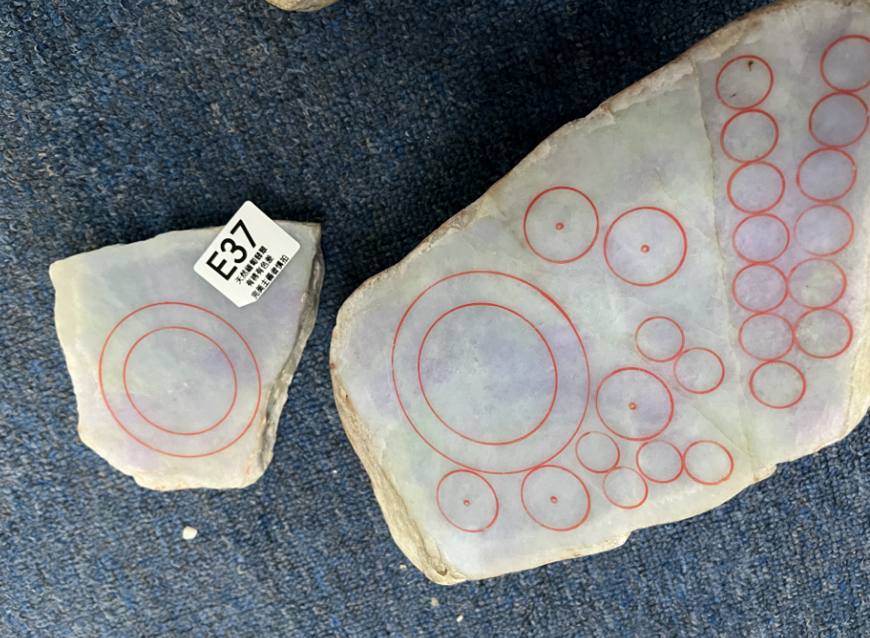 SV016 E37 私人定制翡翠手鐲（送手鐲心拉光,送一件平安扣,送一串手串）