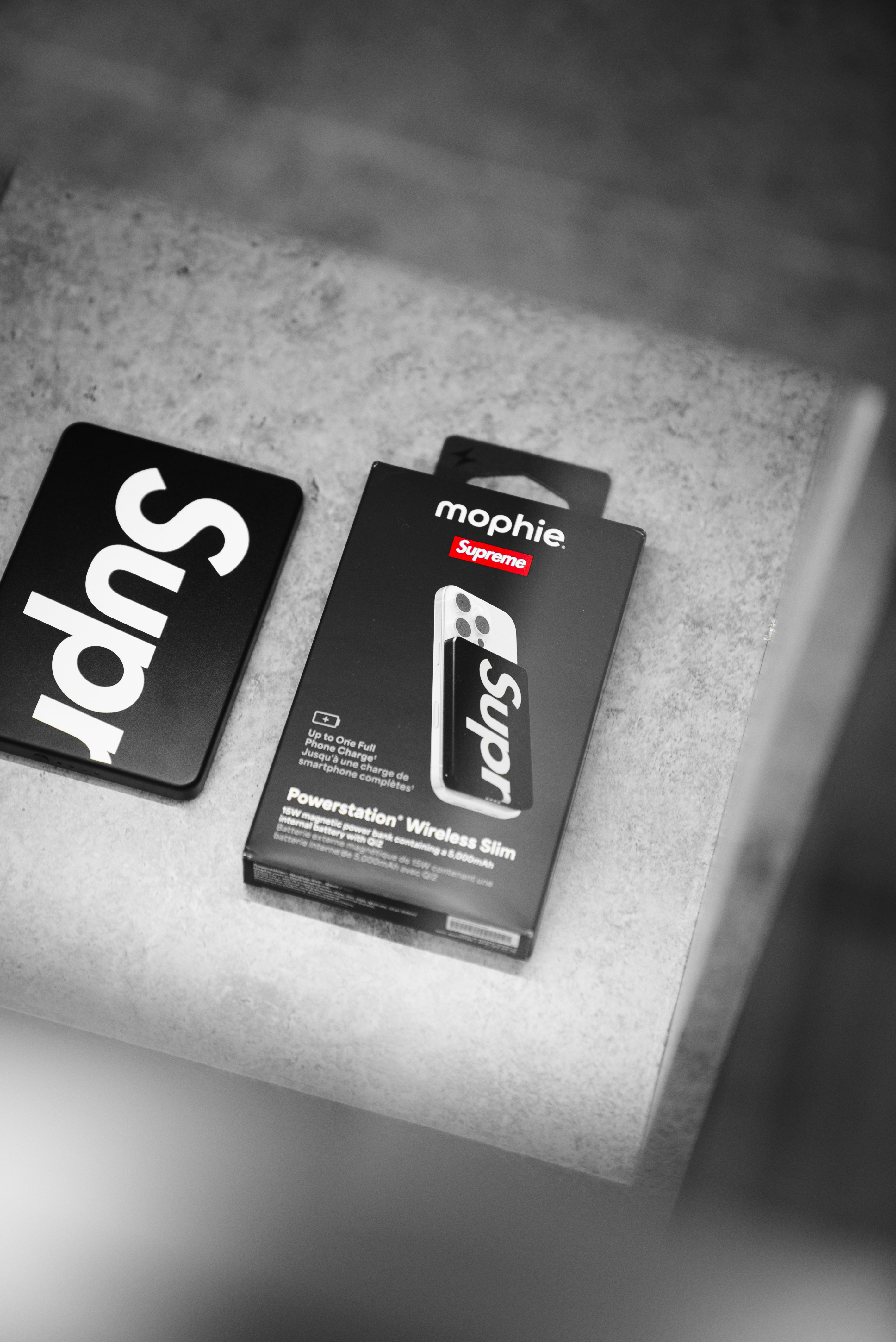 Focus Store】部分現貨Supreme FW25 Week15 Mophie® Qi2 Power