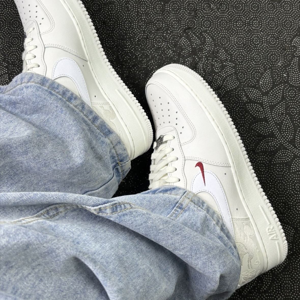NIKE AIR FORCE 1 CNY 馬年 新年限定  脫韁系列 浮雕麂皮 休閒鞋 男鞋 IQ1119-011