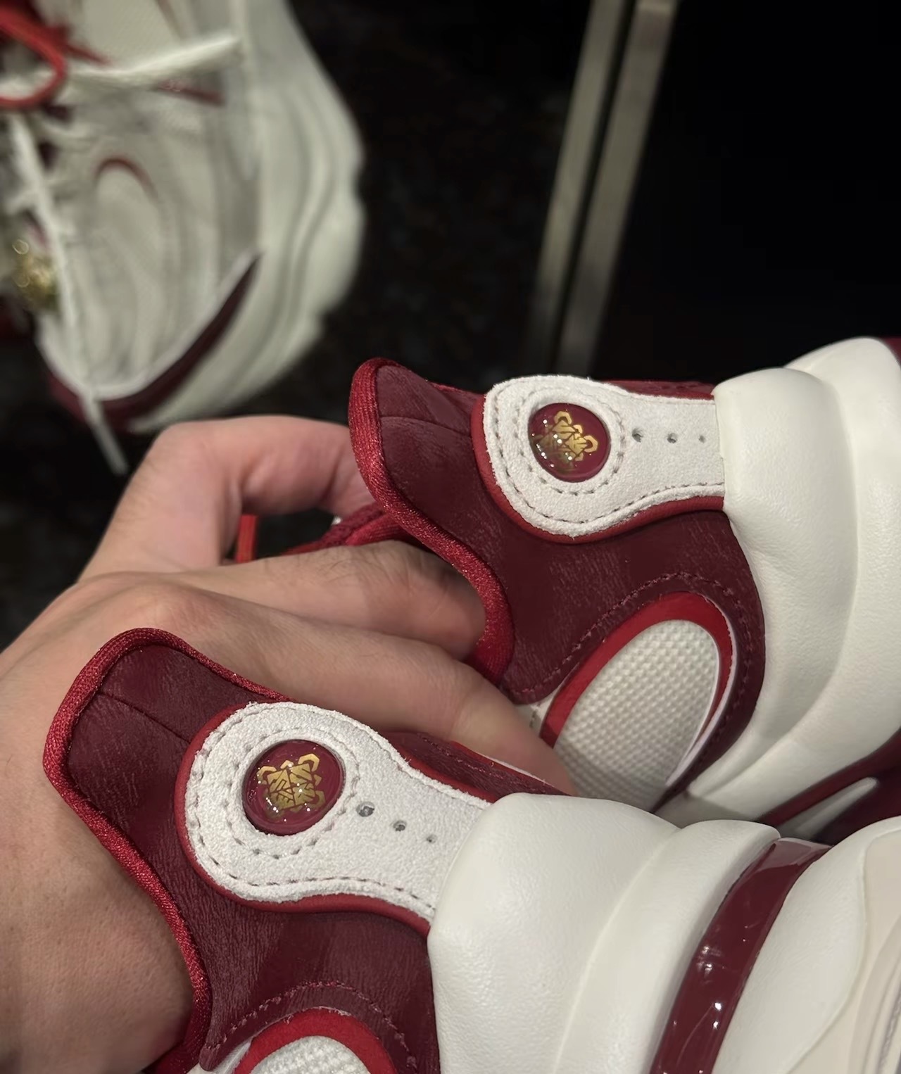 【預購】Adidas Originals CNY X Ozvenuz 增高 老爹鞋 浮蝶鞋 紅白 新春限定 金標 KI2801