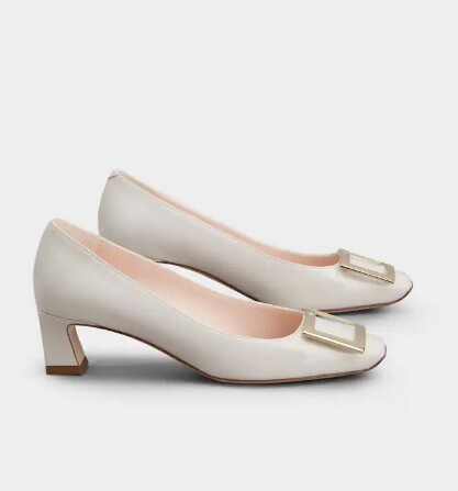 1FF0101-118 ROGER VIVIER Trompette Pumps in Patent Leather Ice Gray (SS26) #RVW44815280D1PB017 (S-EU-E)