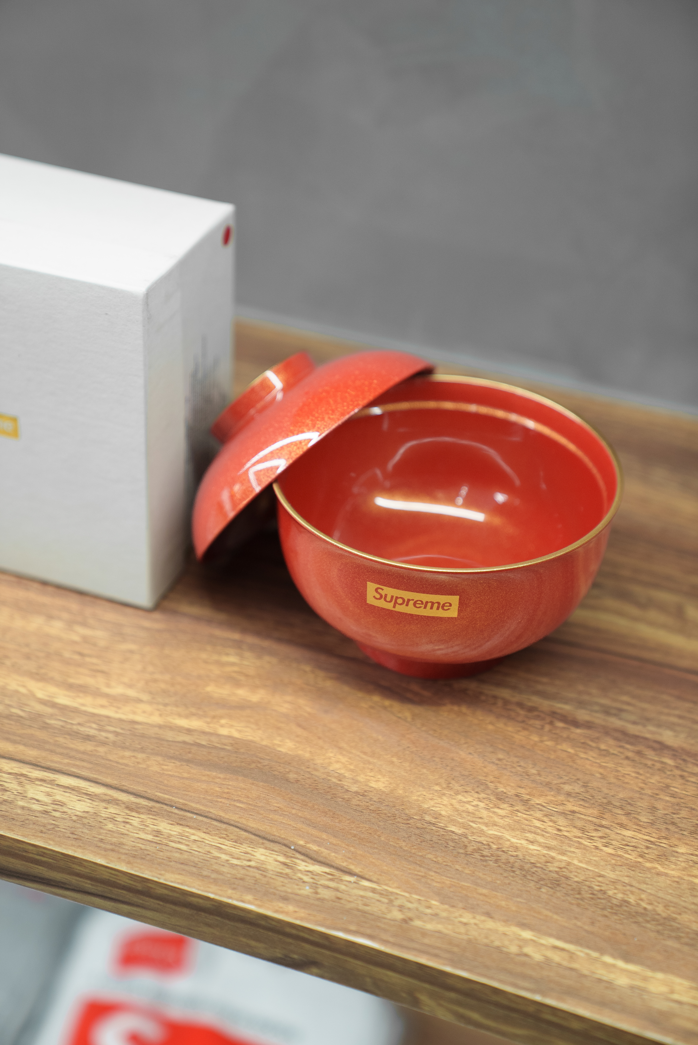 Focus Store】現貨秒發Supreme FW23 Zoni Glitter Bowl 