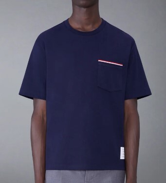 1FF0101-127 THOM BROWNE Milano Cotton Oversized Pocket Tee Navy (SS26) #MJS183A-07323-415 (C-EU-E)
