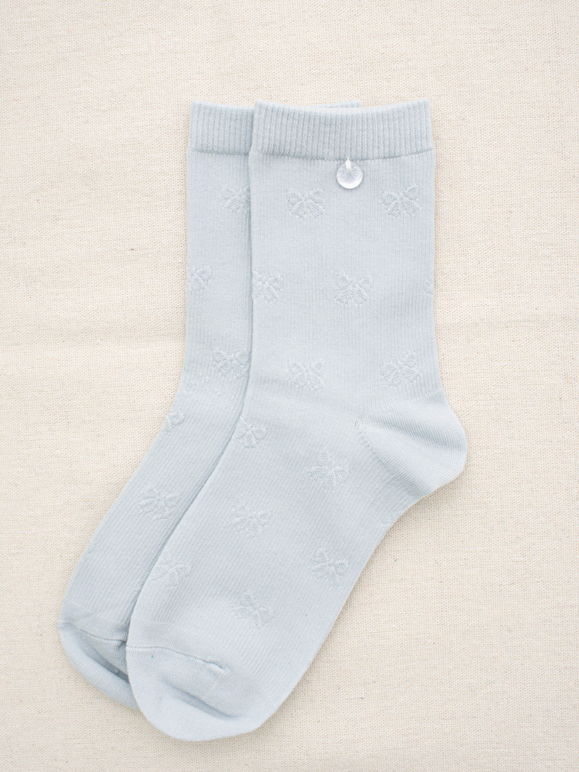 滿版蝴蝶結織紋中筒襪