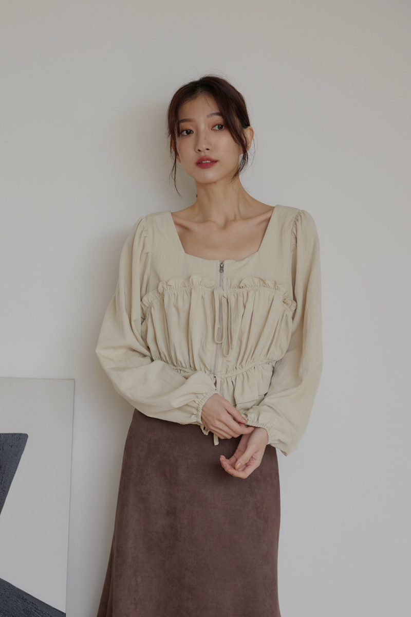 方領造型綁帶拉鍊上衣