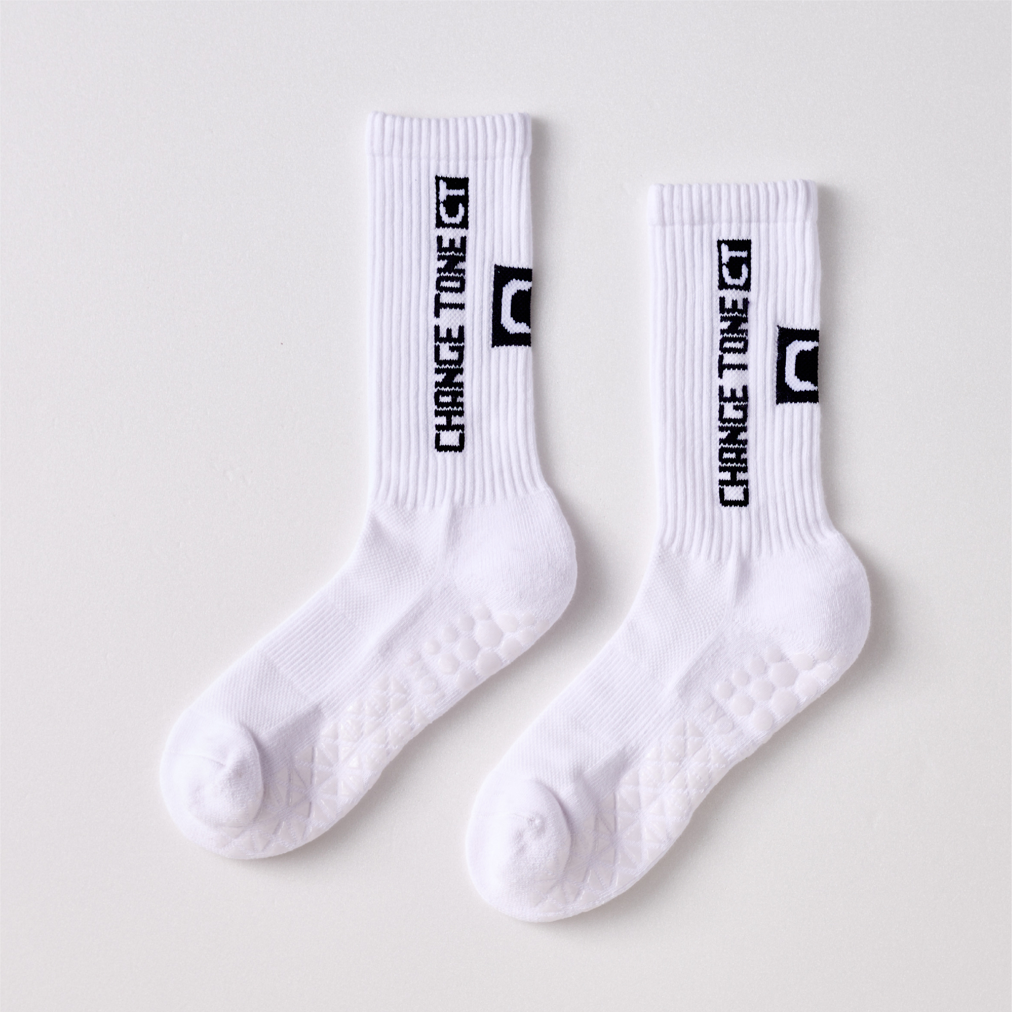 抓地者抗菌運動機能襪〈白〉