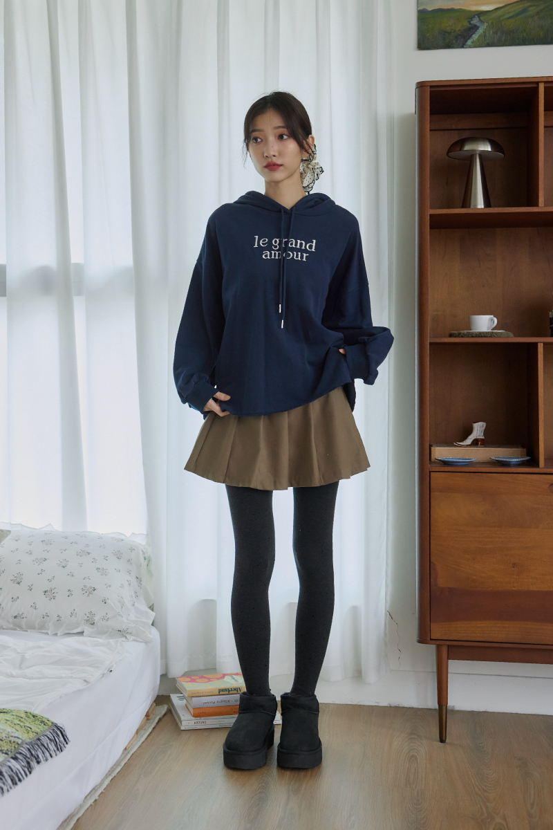 字母刺繡不收邊連帽上衣