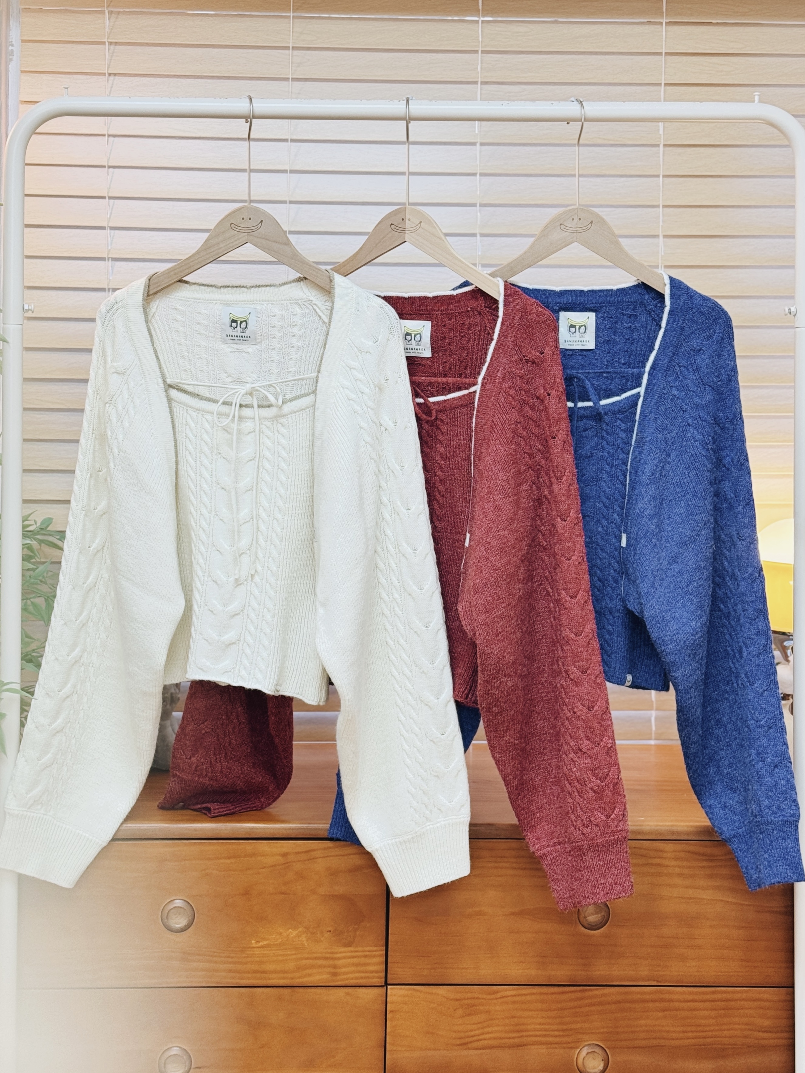 三色 / 蝙蝠袖麻花包芯紗兩件套 / Cozy Core-Spun Batwing Sleeve Set