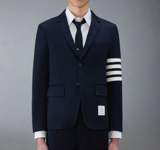 1FF0101-134 THOM BROWNE Cotton Twill 4-Bar Unconstructed Classic Sport Coat (SS26) #MJU490A-03788-415 (C-EU-E)