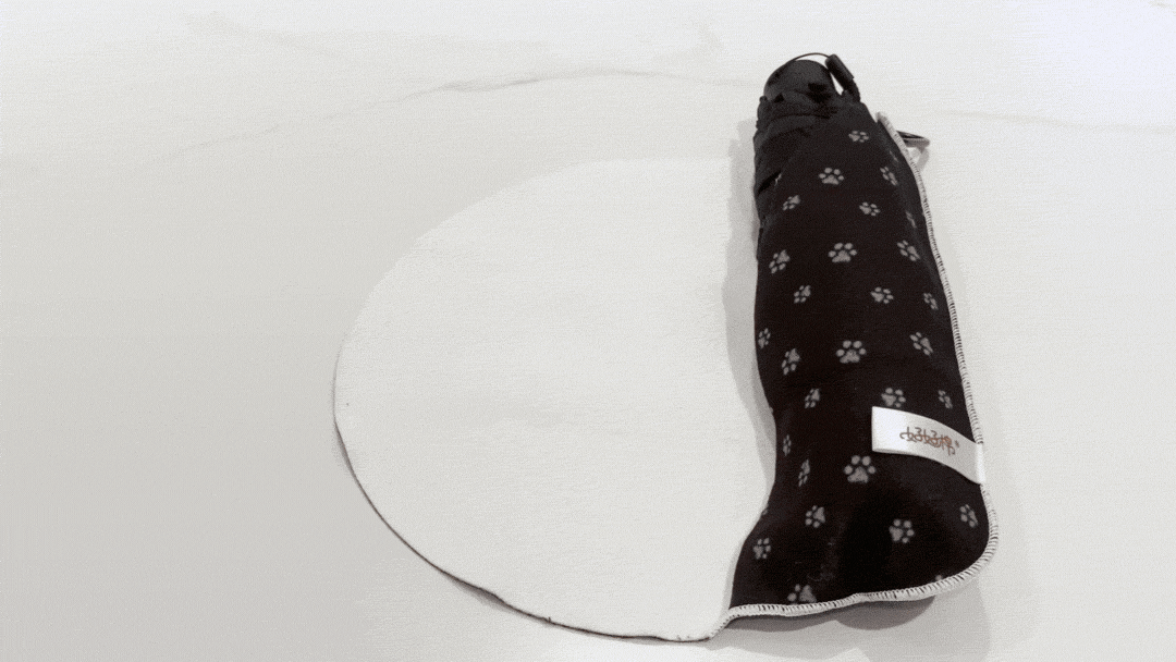 好好棉自黏雨傘套使用示範，輕鬆捲起收納