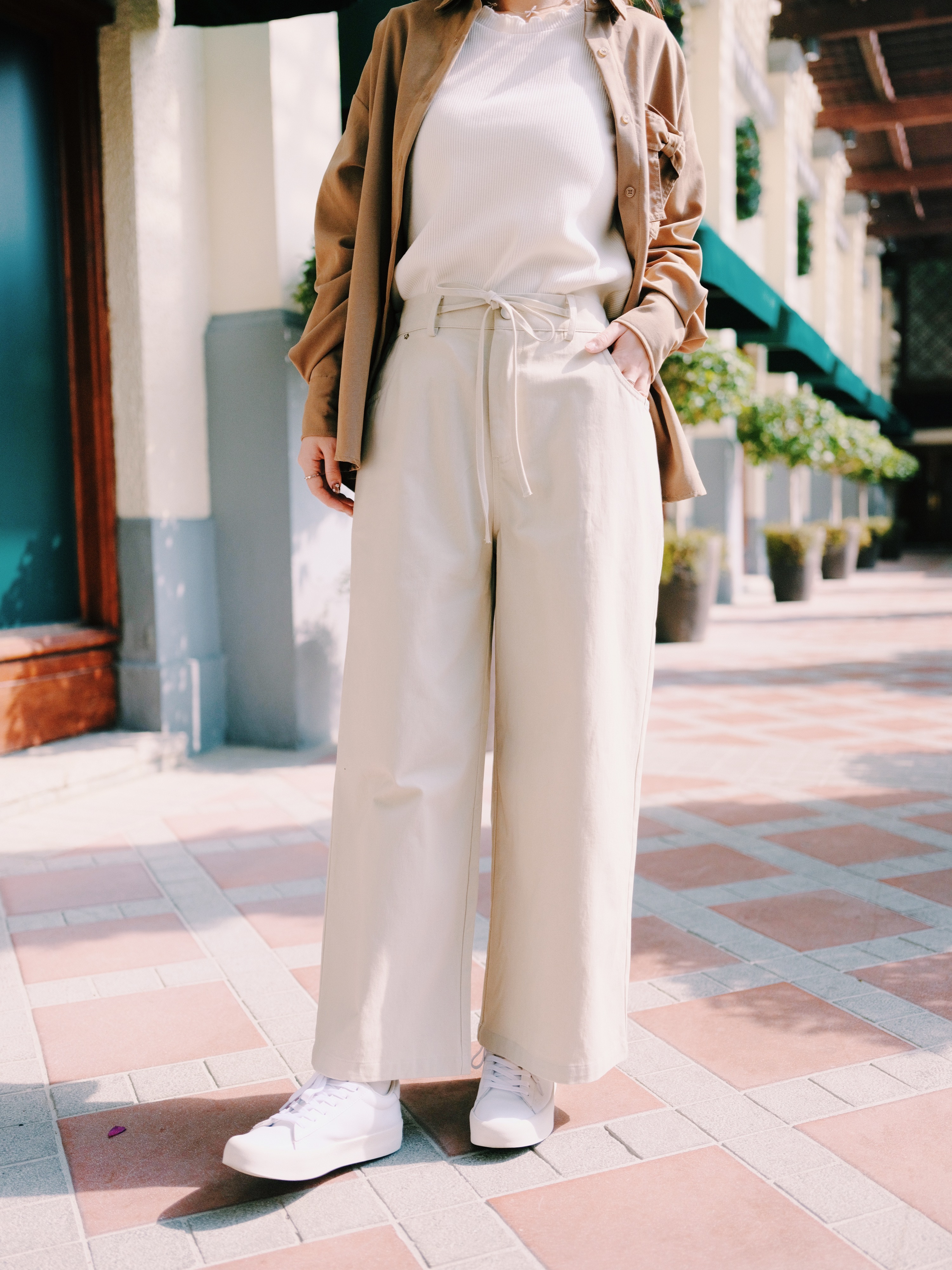 兩色 / 小花柳釘綁繩長褲 / Flower Rivet Tie-Up Pants