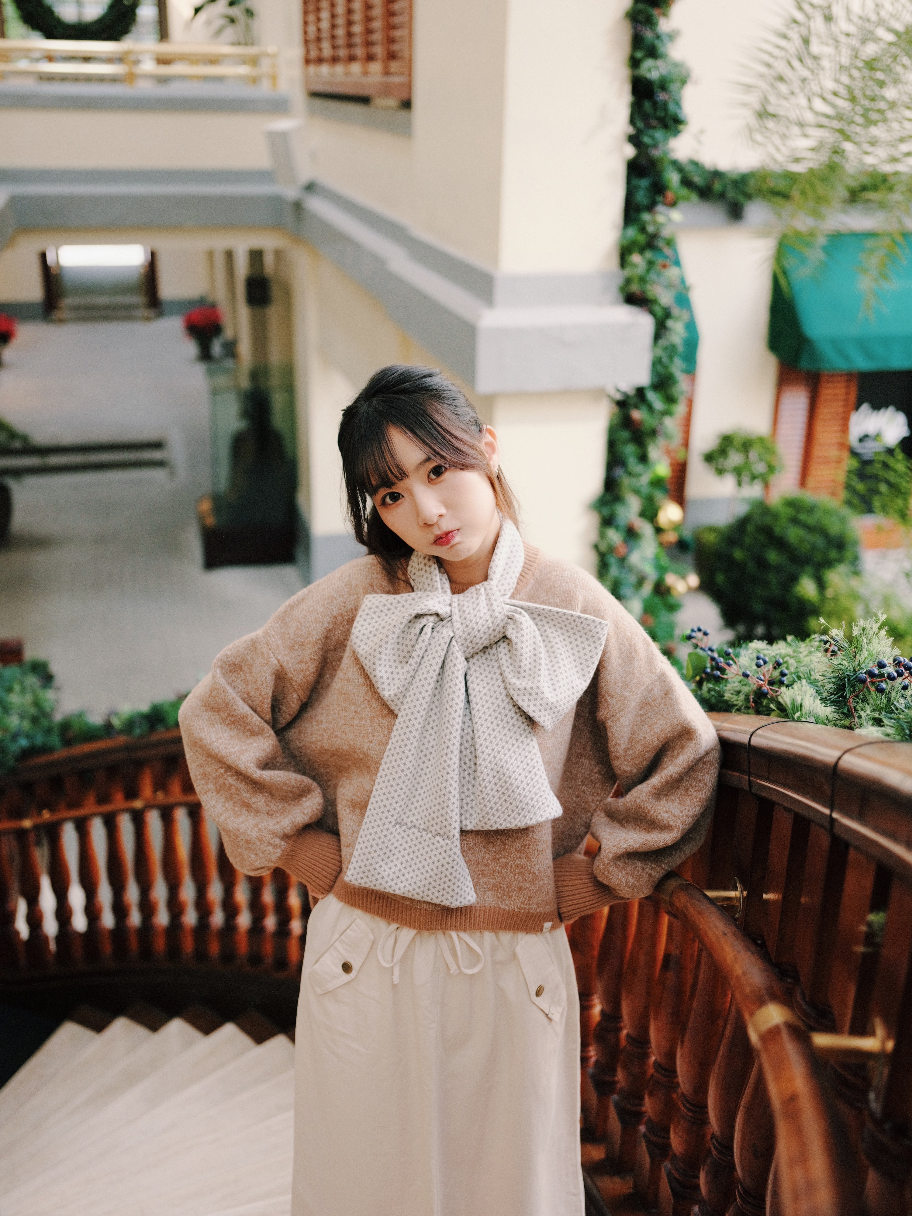 三色／法式小花刺繡頸巾／French Flower Embroidery Scarf