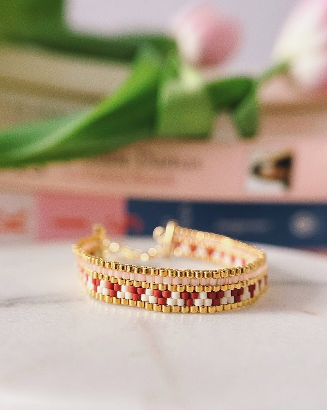 秋楓山嶺| 寬帶串珠編織手鍊