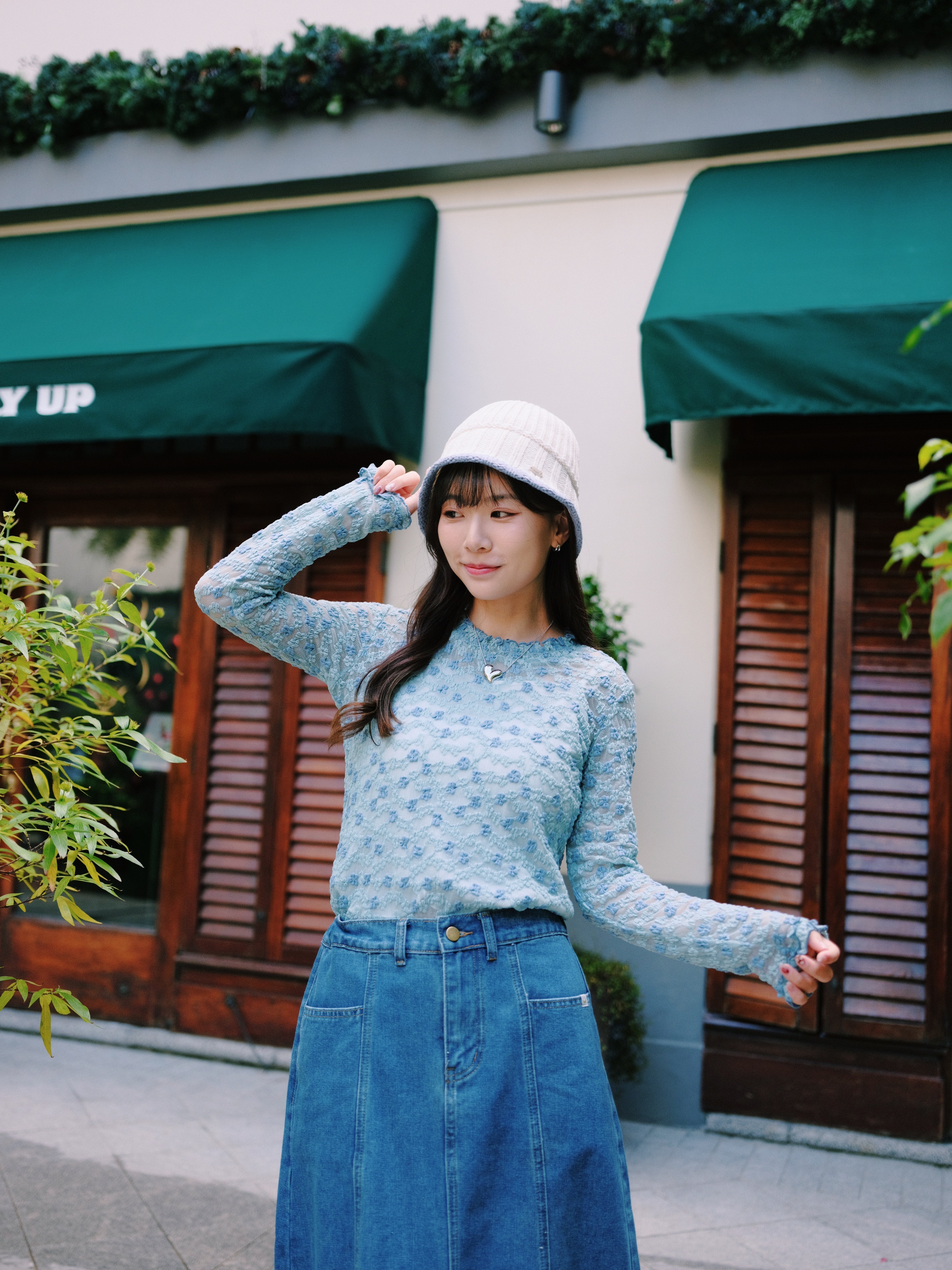 三色 / 雙色小花蕾絲長袖上衣 / Two-Tone Floral Lace Long Sleeve Top