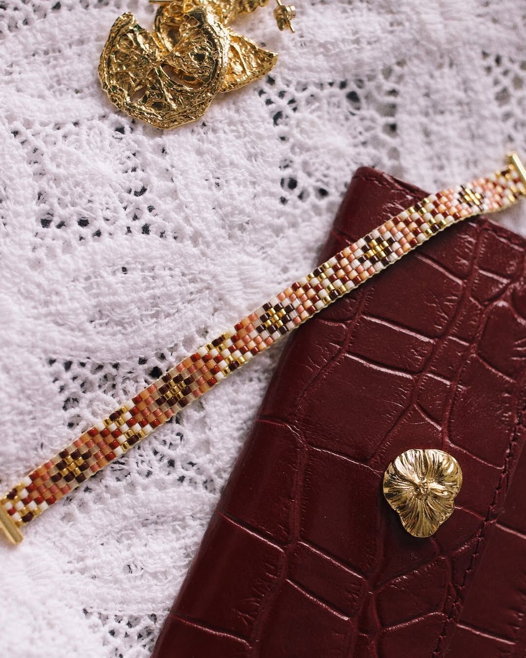 溫醇酒紅 | 寬帶串珠編織手鍊