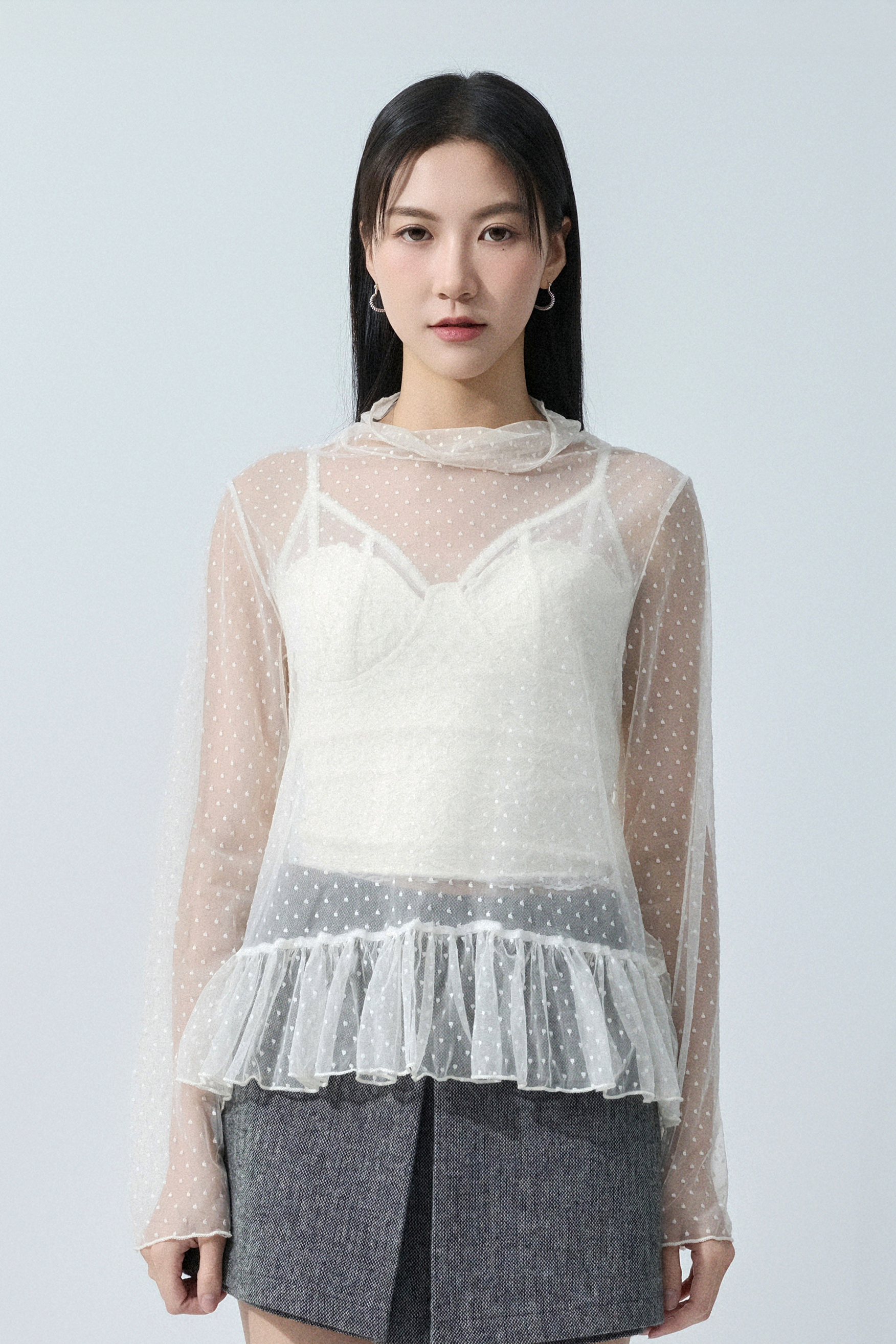 小企領傘腳花點紗上衣 (預購產品）