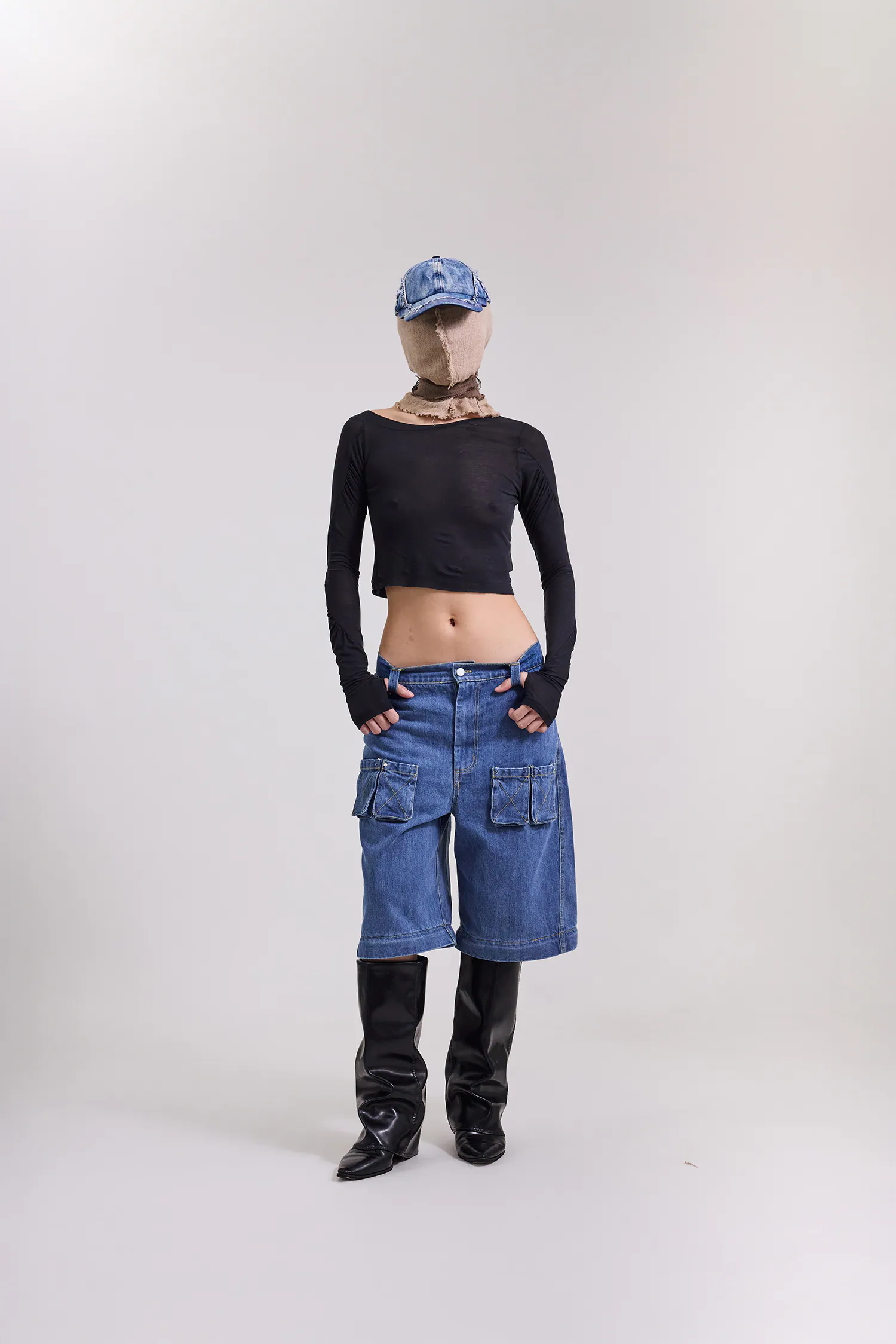 【車庫服飾】SILVER NINE RELIC-013：透膚拼接抽皺指套上衣