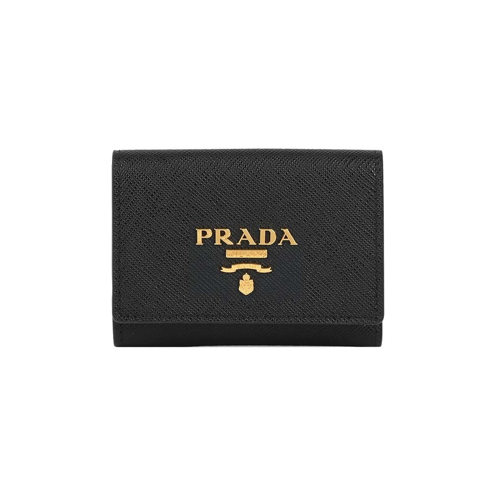【Prada】浮雕Logo 防刮皮革雙釦迷你三折短夾(黑色/淡粉色)