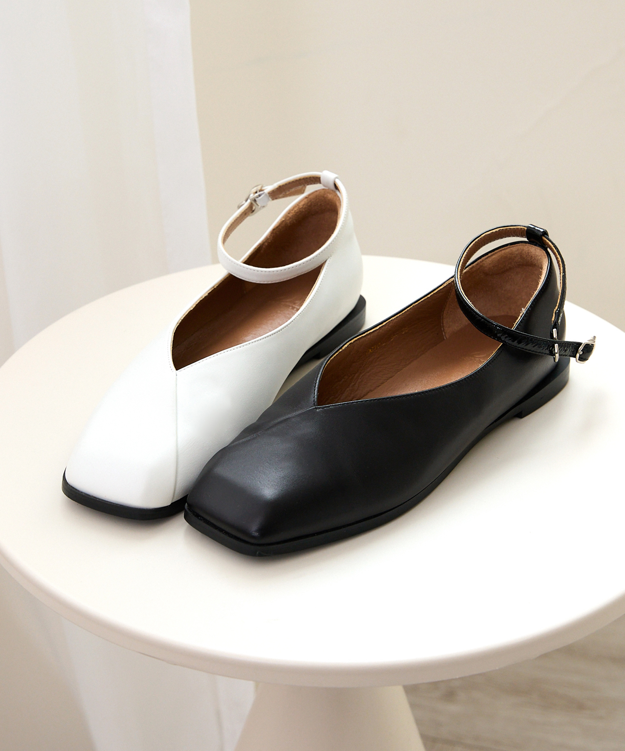 Nora 方頭踝帶平底鞋 MIT款 (兩色)