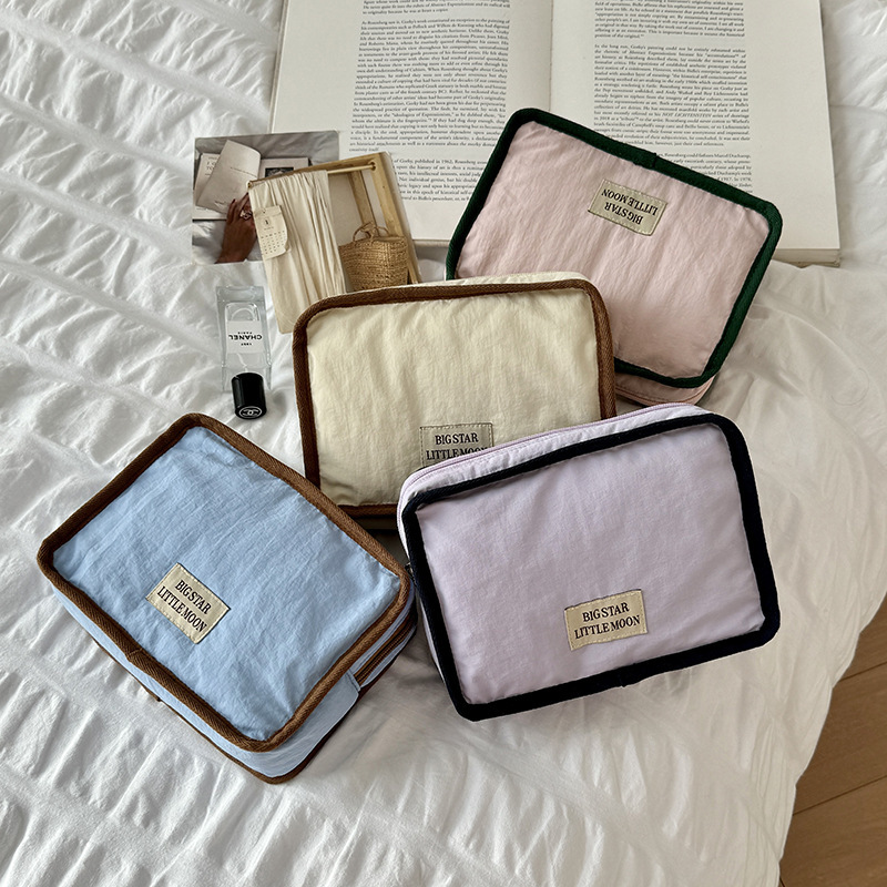 《6489》撞色滾邊方形化妝包