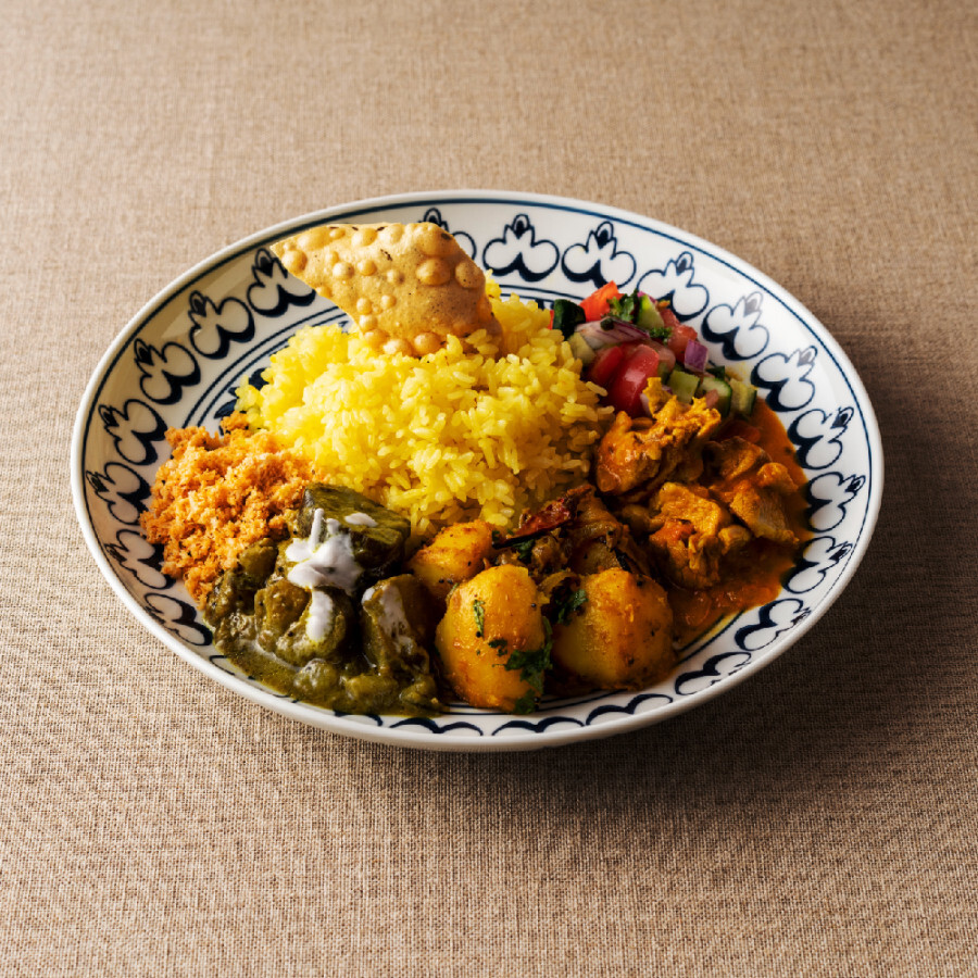 amabro-zen to turehana_b 波佐見咖哩盤，美麗的青色花柄，適合於各式餐點