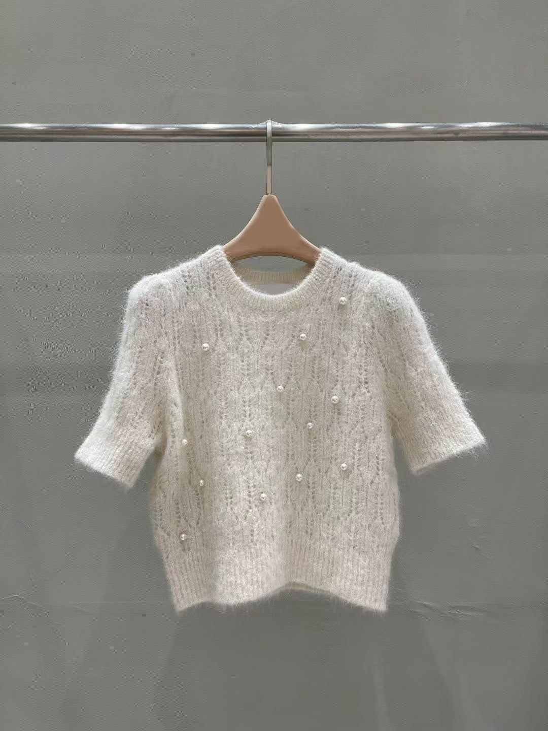 毛海感立體珍珠圓領短袖針織上衣毛衣 / 3色