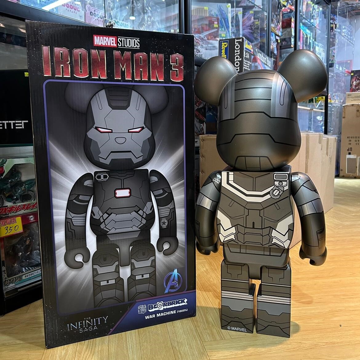 Medicom Toy Be@rbrick War Machine 1000% (開封品,介意者請勿下單,不設退換)