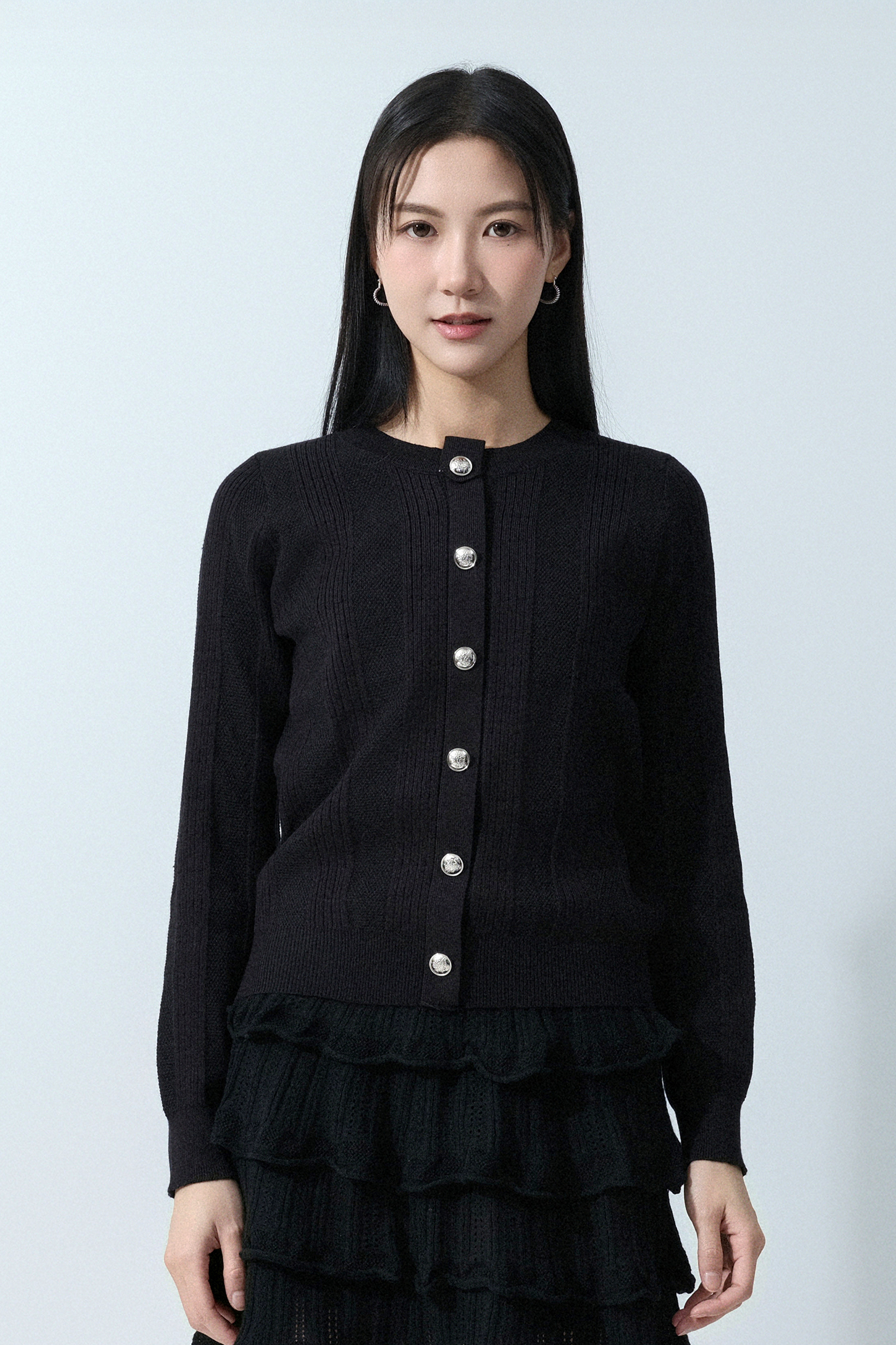 直間織花假開胸針織上衣（預購產品）