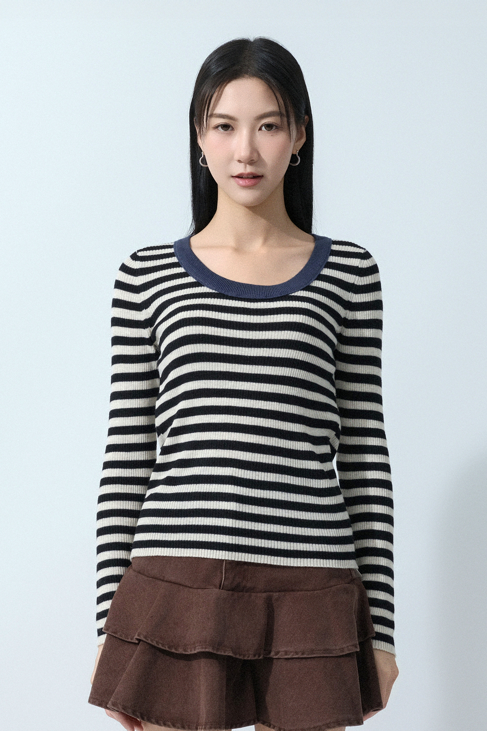 幼坑紋大圓領針織上衣（預購產品）