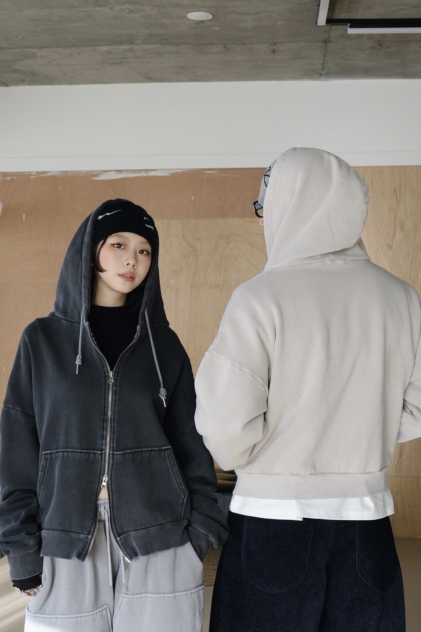 水洗拼接休閒套裝-短版落肩 雙拉鍊外套