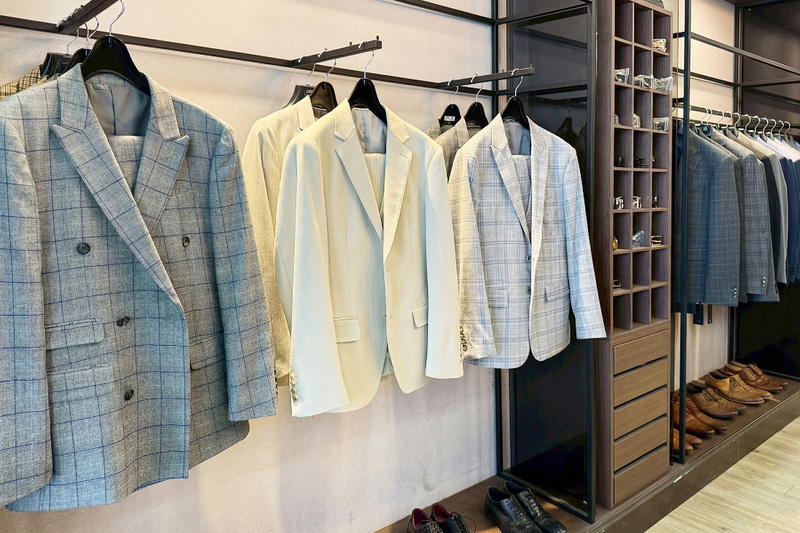 一流男士西服 內部陳設