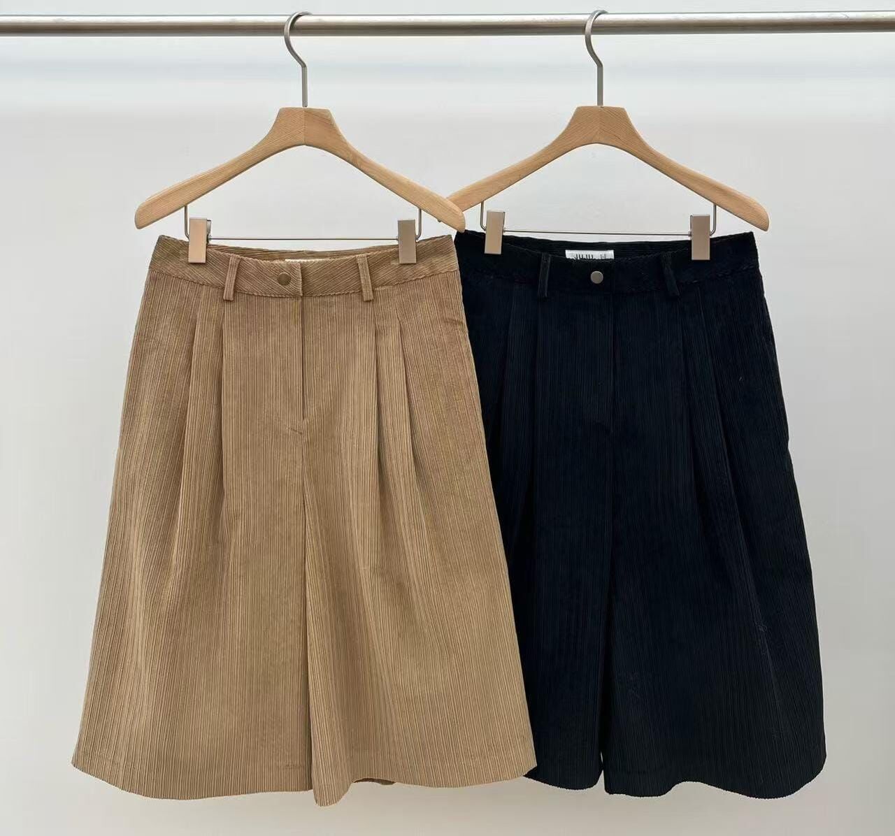 JU5323 燈芯絨壓摺五分裙褲