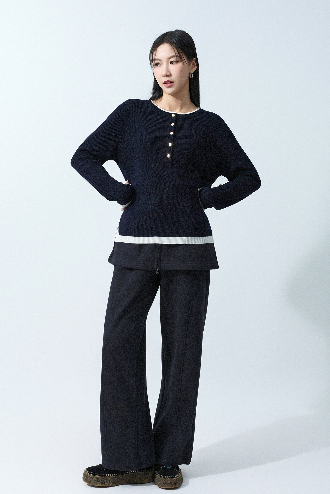 假雙層亨利領針織上衣（預購產品）