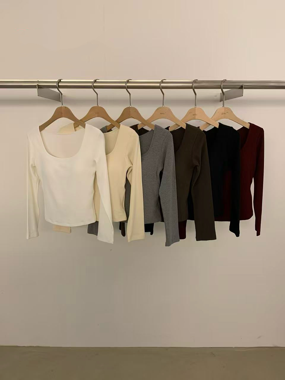 UK2506 方圓領連pad打底