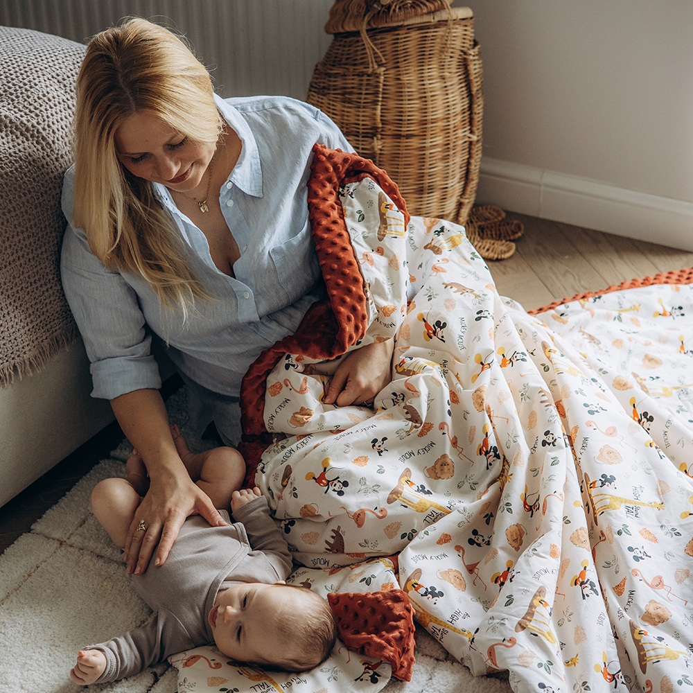 La Millou波蘭 單面巧柔豆豆毯大人款(140x220cm)｜米奇系列_動物園篇(奶油米底)｜奶油紅絲絨
