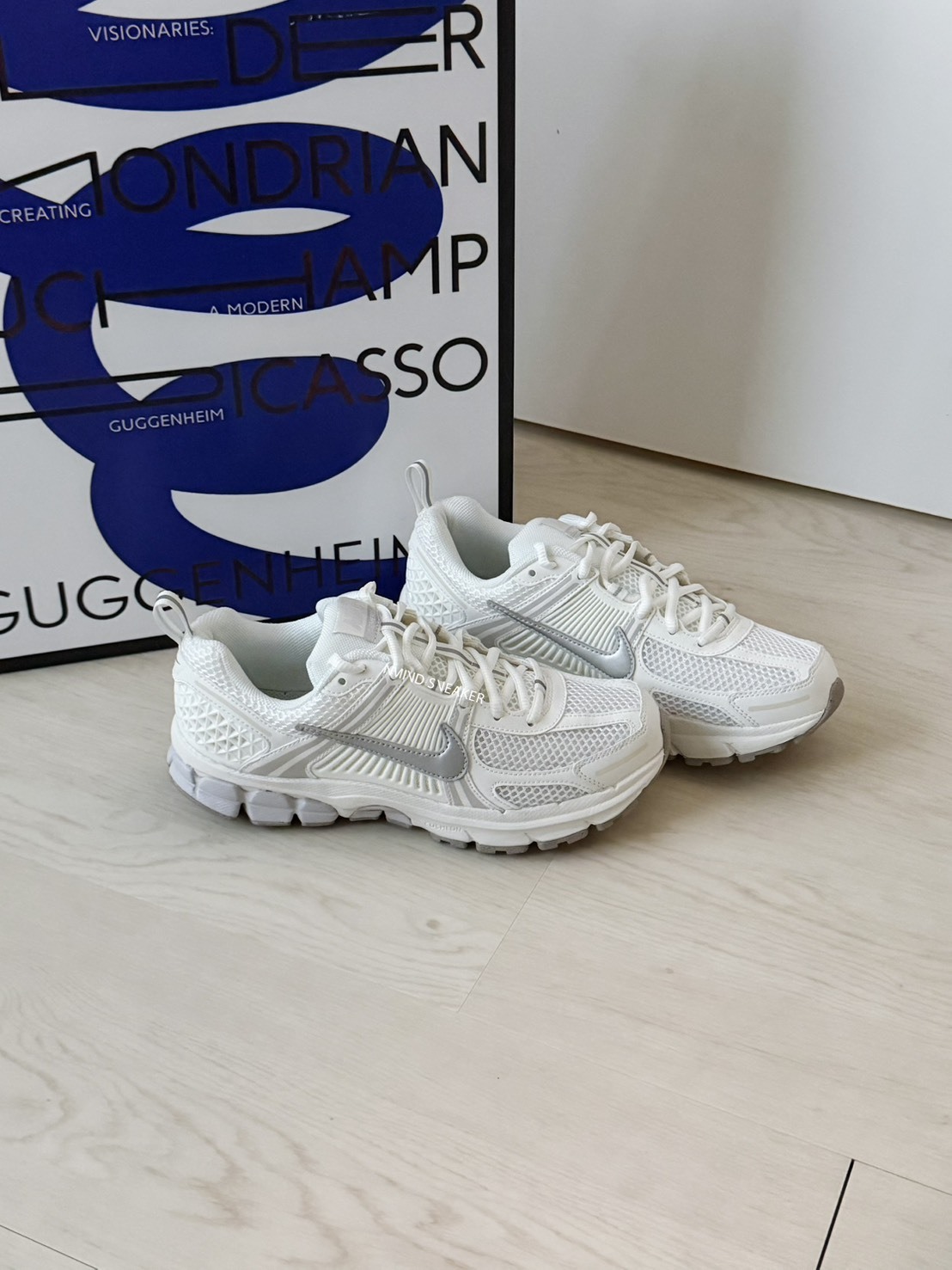 <新色折扣> Nike Zoom Vomero 5 銀光奶油 大童款