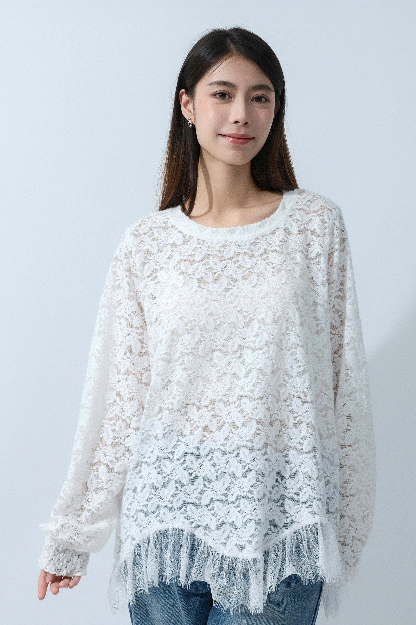 荷葉花邊腳蕾絲上衣 (預購產品）