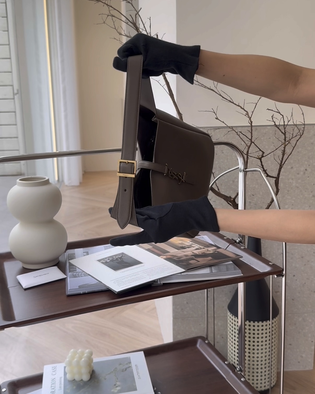 YSL｜柔軟粒面小號HOBO 大象灰