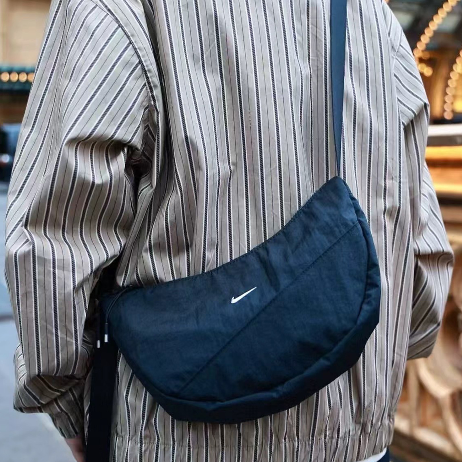現貨 Nike Aura Crescent Crossbody 4L 黑色 銀鉤 尼龍 半月包 斜背包 HQ4370-010