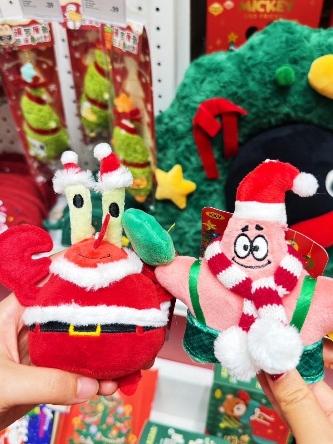 SpongeBob SquarePants Christmas Outfits and Ornaments