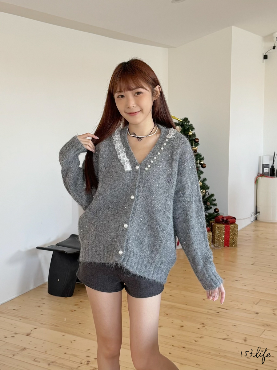 |現貨|氣質蕾絲珍珠大版開釦軟軟毛衣(2色)