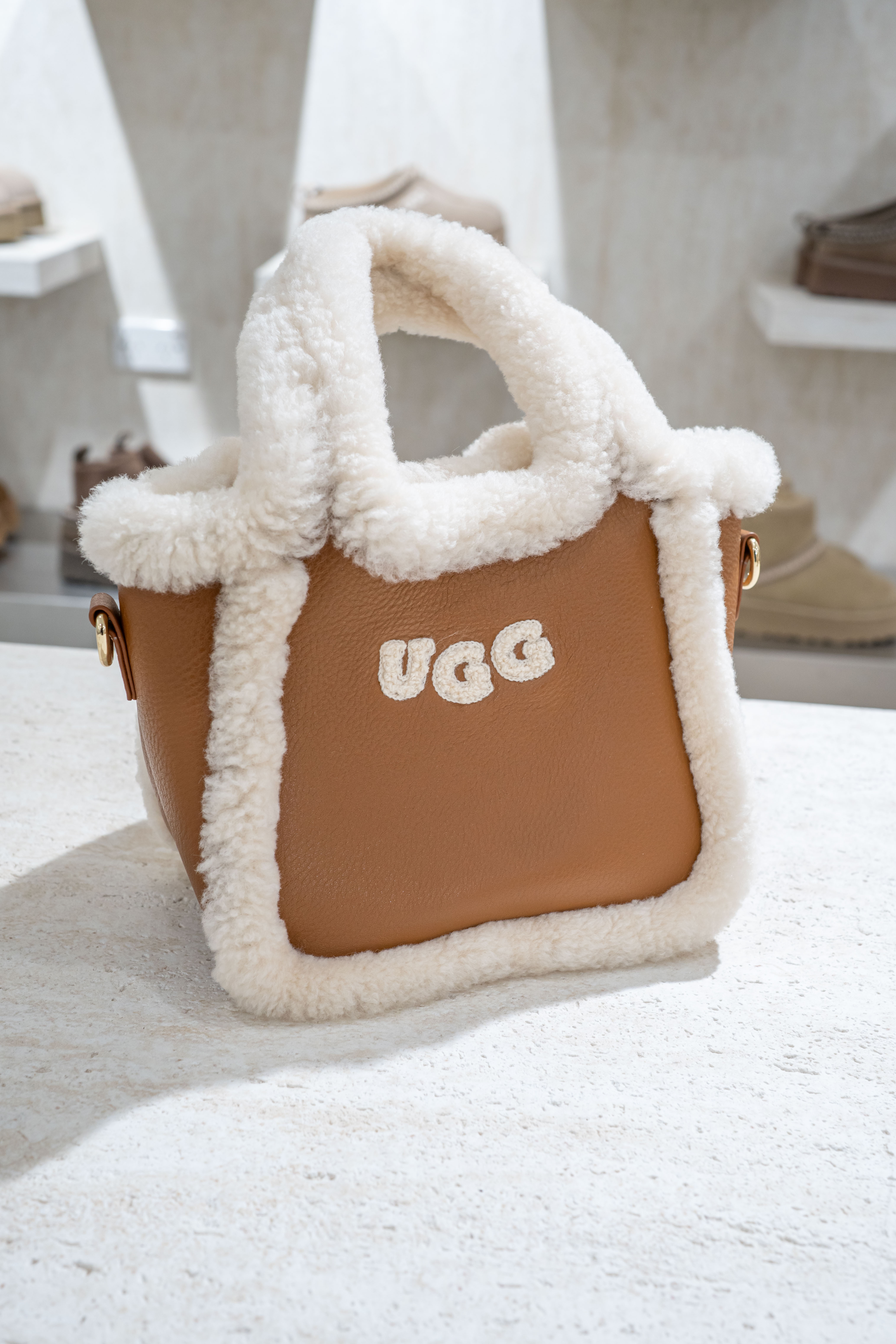 UGG Ozlana Logo-Lettering Mini Tote Bag