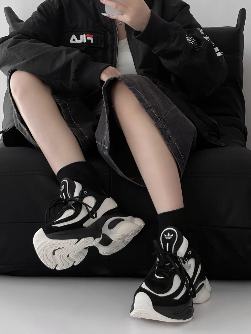 Adidas Originals Ozvenuz 黑白色 浮蝶鞋 皮革 厚底 復古 慢跑鞋 老爹鞋