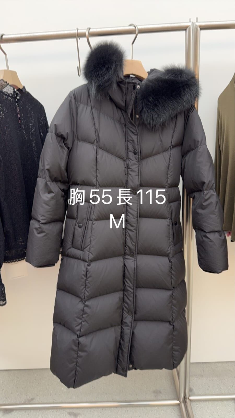 JU5313 黑色狐狸毛領羽絨中長外套