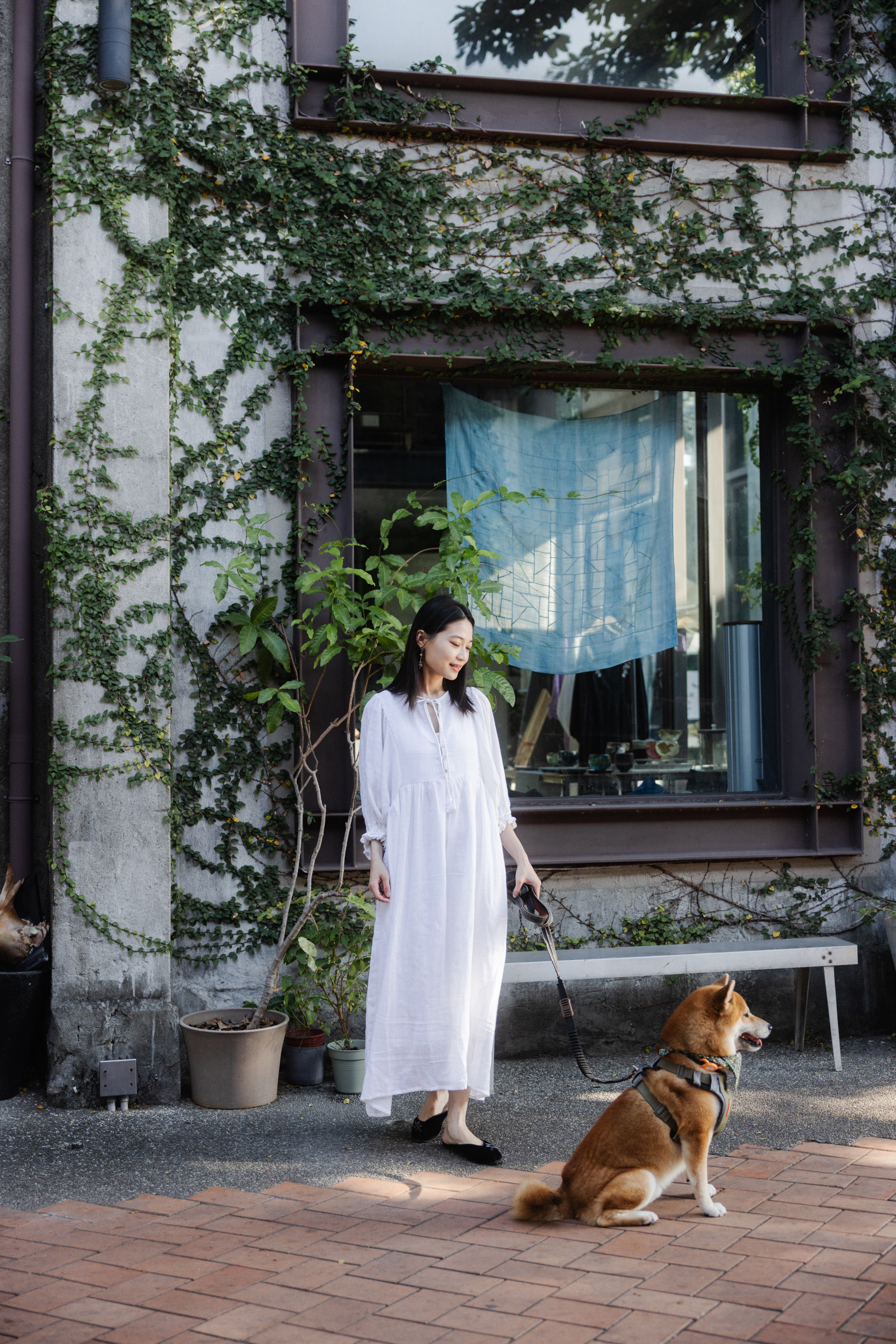 澎袖扣子長洋裝_白