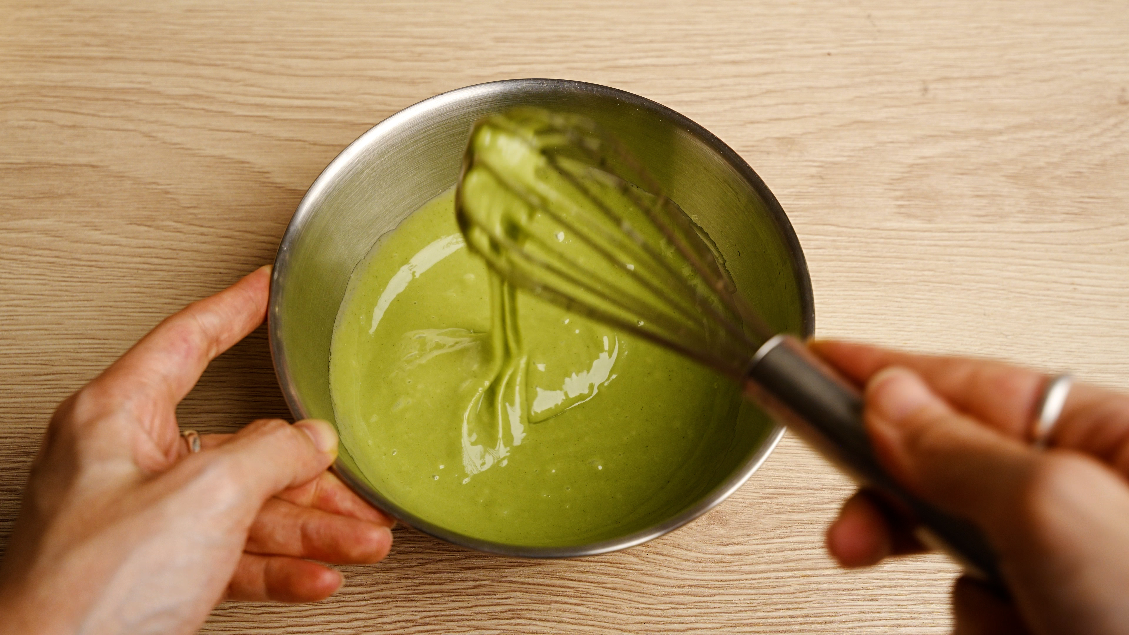 “焙日紅白發糕粉做五行發糕”